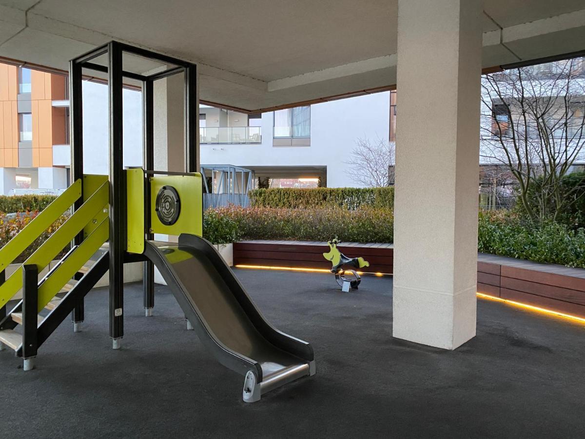 Flatbook - City Center Apartments Brabank With Parking Danzica Esterno foto
