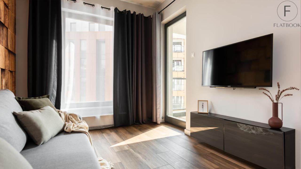 Flatbook - City Center Apartments Brabank With Parking Danzica Esterno foto