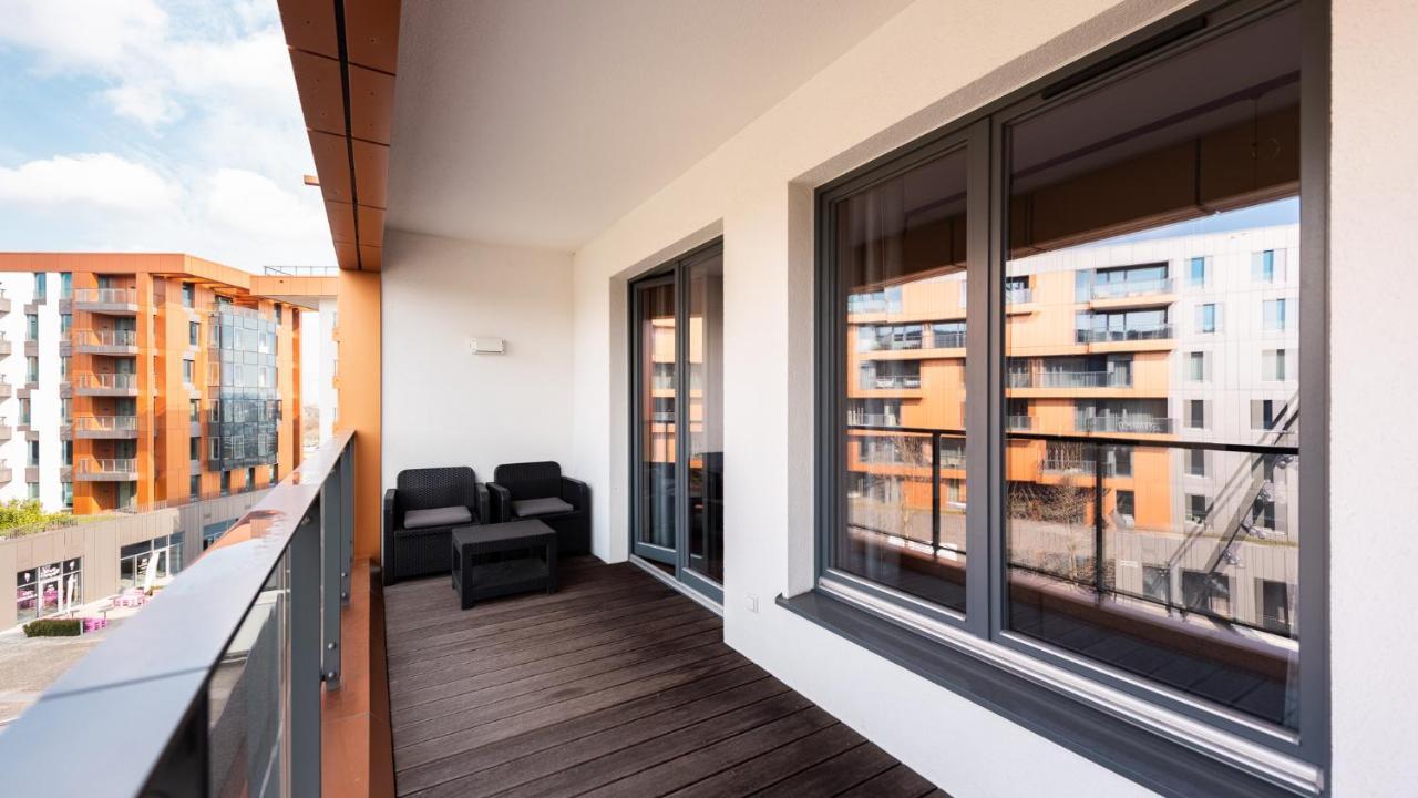 Flatbook - City Center Apartments Brabank With Parking Danzica Esterno foto